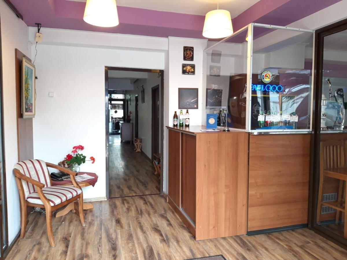 Pensiunea Boema Ploiesti Luaran gambar